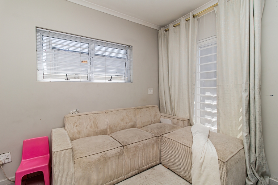 3 Bedroom Property for Sale in Parklands East Western Cape